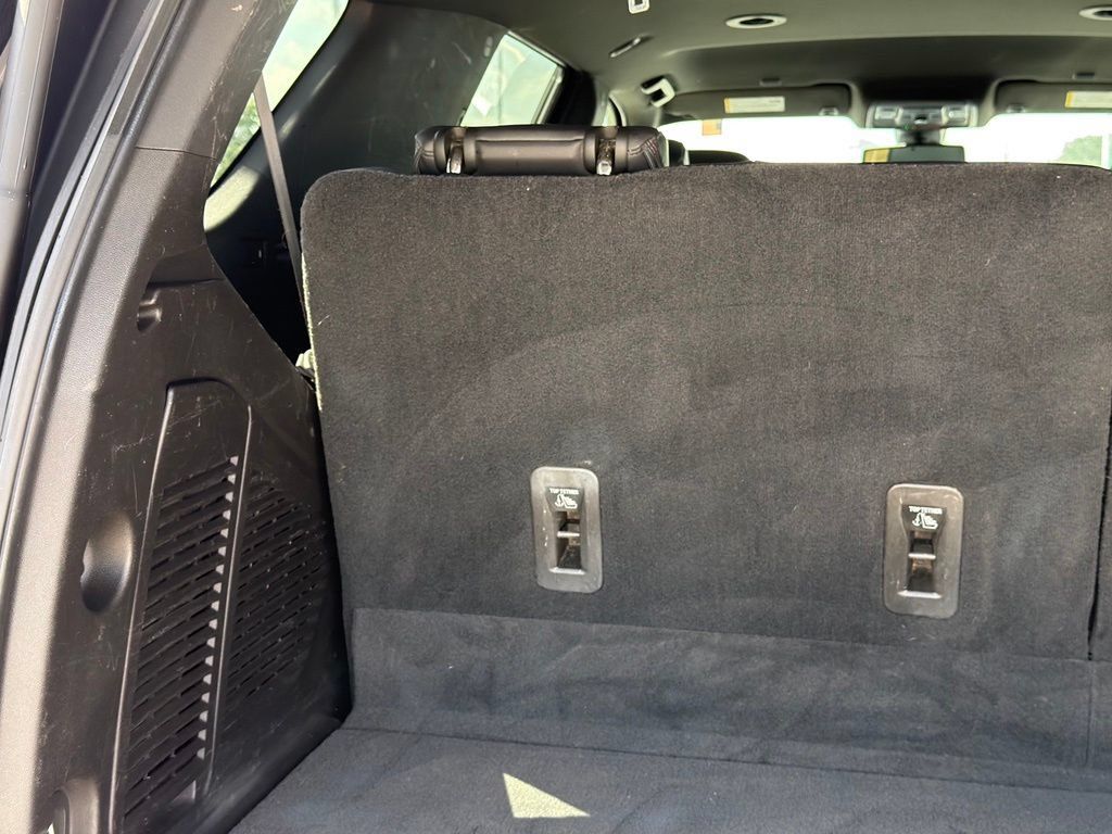 Used 2021 Chevrolet Tahoe RST w/ Luxury Package AWD/4WD image 35