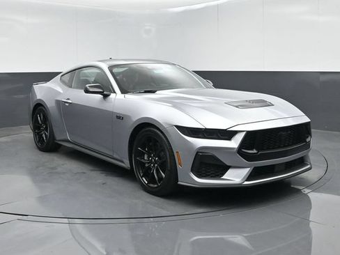 Used 2025 Ford Mustang GT Premium RWD image 1