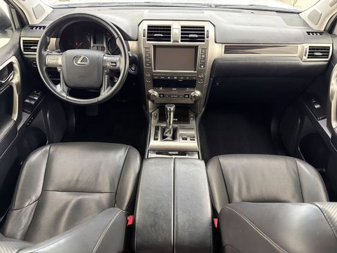 Used 2017 Lexus GX 460 w/ Navigation Package AWD/4WD image 13