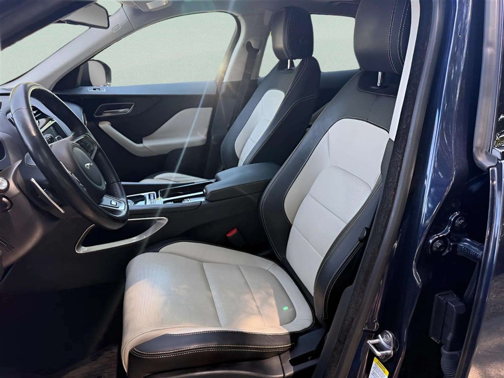 Used 2018 Jaguar F-PACE R-Sport AWD/4WD image 19