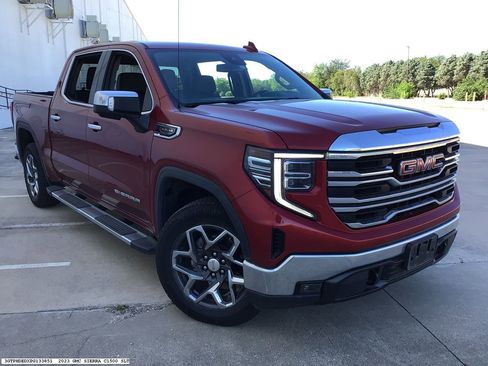 Used 2023 GMC Sierra 1500 SLT w/ SLT Premium Package image 3