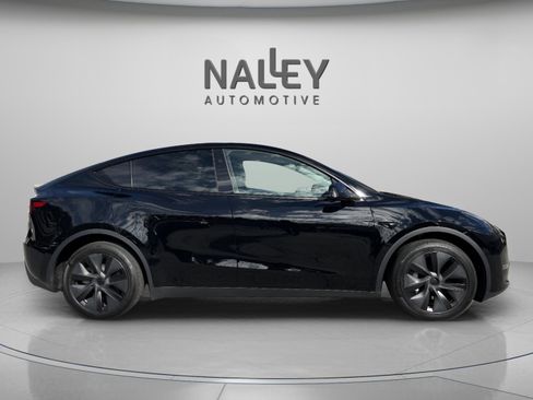 Used 2024 Tesla Model Y Long Range image 5