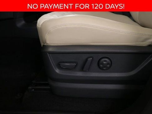 New 2025 Nissan Armada Platinum image 11