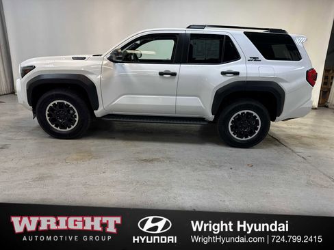 Used 2025 Toyota 4Runner TRD Off-Road image 7