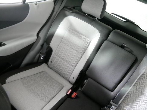 Used 2024 Chevrolet Equinox LS w/ LS Convenience Package FWD image 12