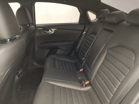 Used 2023 Kia Forte GT-Line w/ GT-Line Premium Package image 18