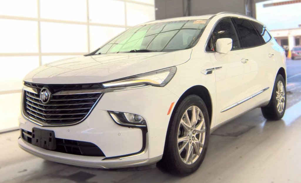 Used 2023 Buick Enclave Essence w/ Experience Buick Package AWD/4WD image 1