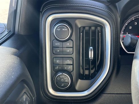 Used 2022 Chevrolet Silverado 1500 RST w/ Rally Edition image 27