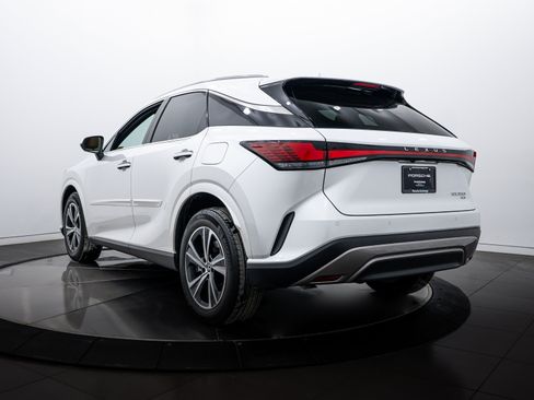 Used 2024 Lexus RX 350 Premium image 3