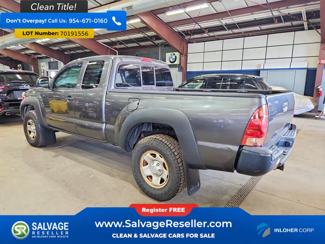 Used 2015 Toyota Tacoma 4x4 Access Cab w/ Convenience Package image 3