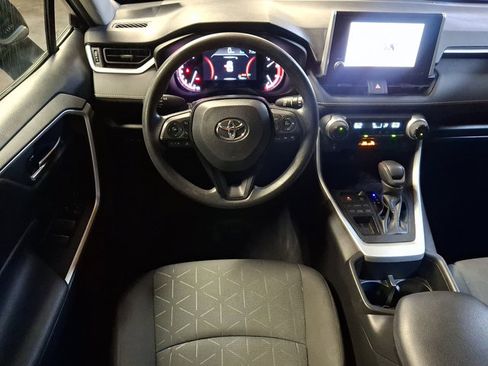 Used 2023 Toyota RAV4 XLE AWD/4WD image 11