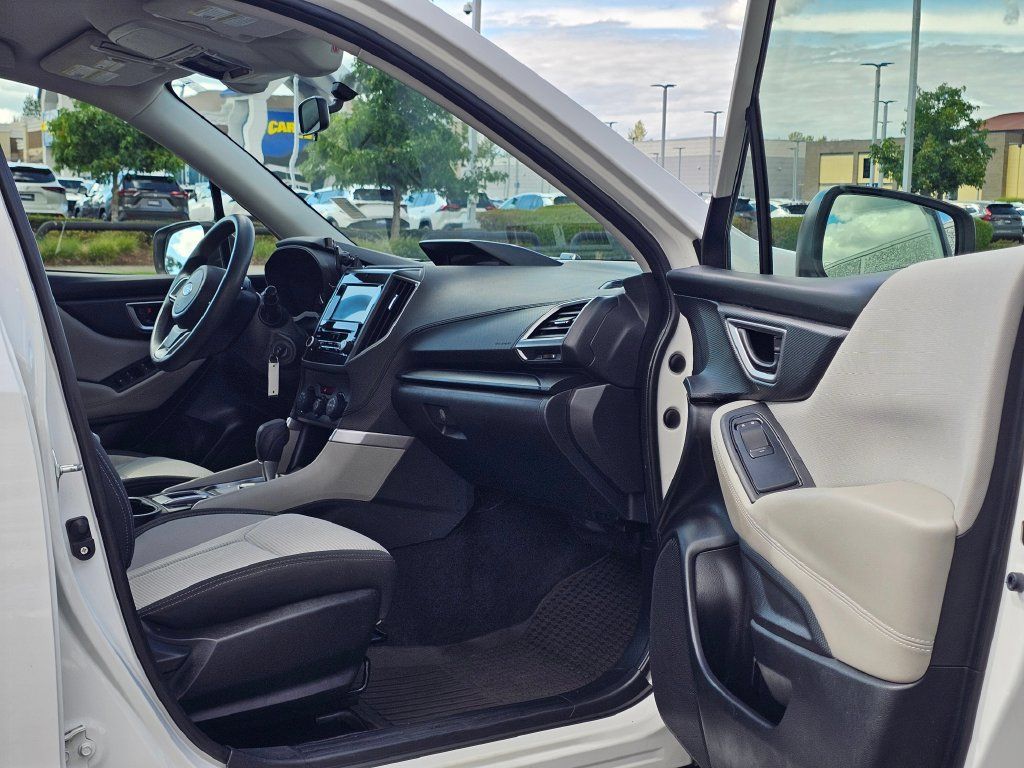 Used 2021 Subaru Forester AWD/4WD image 13