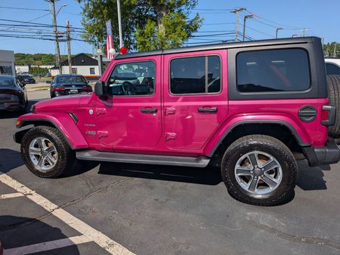 Certified 2021 Jeep Wrangler Unlimited Sahara AWD/4WD image 7
