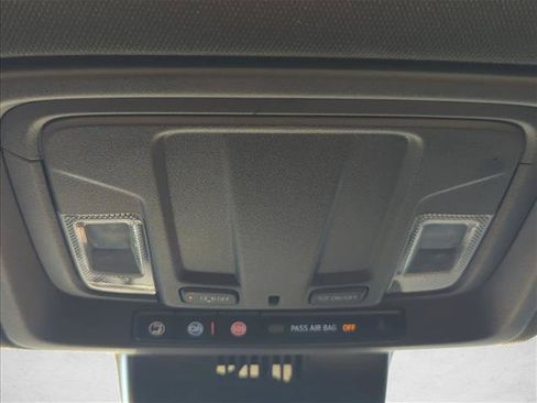 Used 2023 GMC Sierra 1500 SLT w/ SLT Premium Package RWD image 19