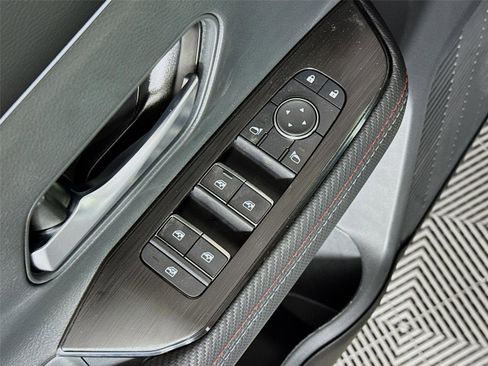 New 2026 Nissan Kicks SR FWD image 18