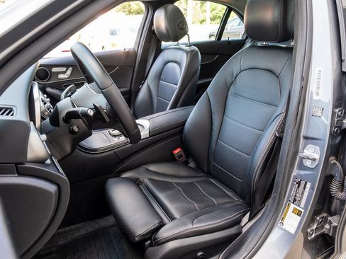 Used 2019 Mercedes-Benz C 300 Sedan image 15