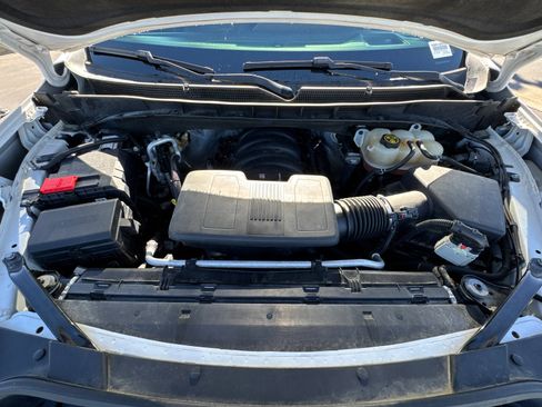 Certified 2022 Cadillac Escalade Sport Platinum w/ Heavy-Duty Trailer Package image 8