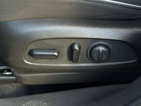 Used 2021 Chevrolet TrailBlazer LT w/ Convenience Package image 20