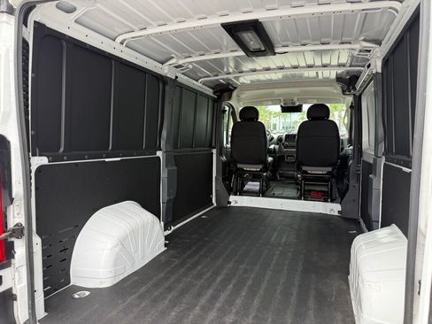 Used 2023 RAM ProMaster 2500 FWD image 16