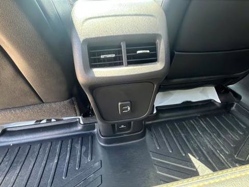 Used 2024 GMC Terrain AT4 w/ GMC Pro Grade Package AWD/4WD image 23