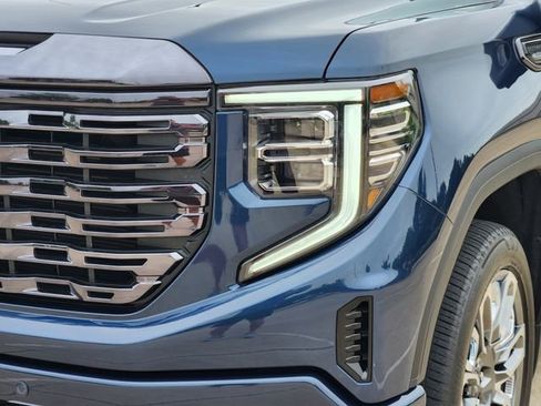 Used 2023 GMC Sierra 1500 Denali Ultimate AWD/4WD image 8