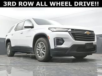 Used 2023 Chevrolet Traverse LT video 1