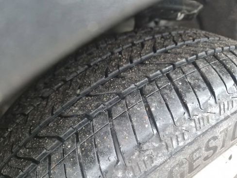 Used 2022 GMC Terrain SLE w/ Driver Convenience Package image 13