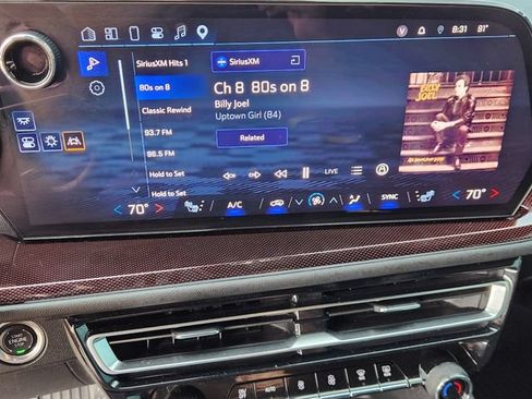 Used 2024 Chevrolet Traverse Z71 w/ LPO, Floor Liner Package AWD/4WD image 16