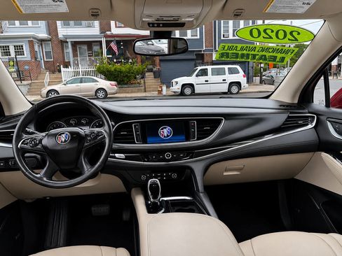 Used 2020 Buick Enclave Essence w/ Sound and Sites Package AWD/4WD image 6