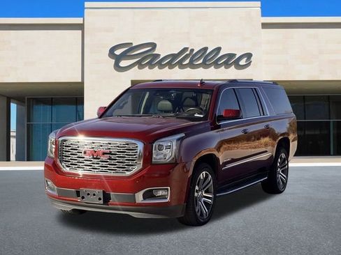 Used 2019 GMC Yukon XL Denali w/ Open Road Package image 8