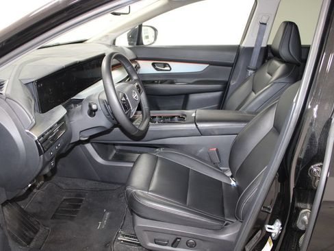 Used 2025 Nissan Murano SL AWD/4WD image 17