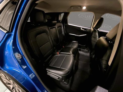 Used 2020 Ford Escape Titanium FWD image 17