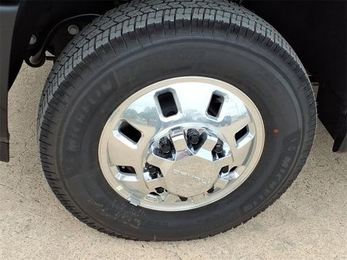 New 2026 GMC Sierra 3500 Denali w/ Denali Reserve Package image 9