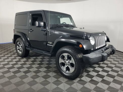 Used 2017 Jeep Wrangler Sahara w/ Connectivity Group image 2