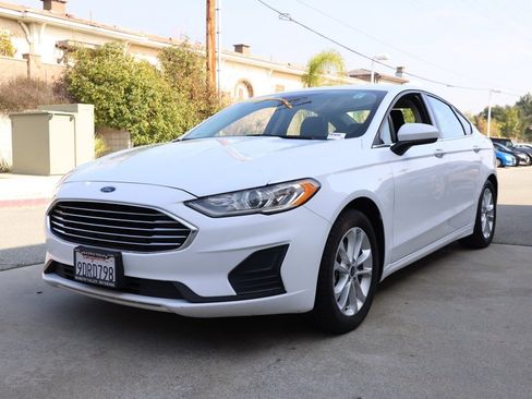 Used 2019 Ford Fusion SE image 8