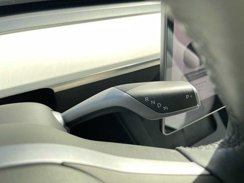 Used 2022 Tesla Model 3 Performance AWD/4WD image 23