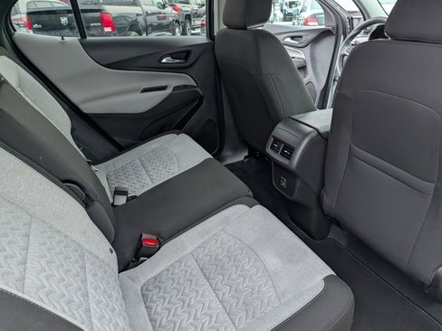 Used 2022 Chevrolet Equinox LS w/ LS Convenience Package image 22