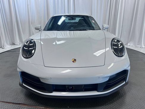 Certified 2025 Porsche 911 Carrera RWD image 31