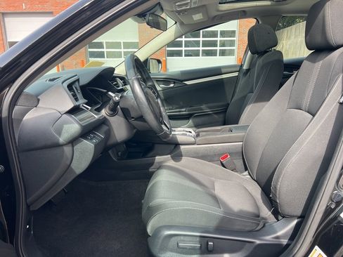 Used 2020 Honda Civic EX image 11