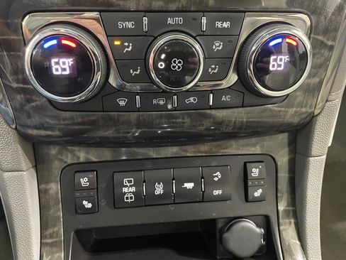 Used 2014 Buick Enclave Premium image 37