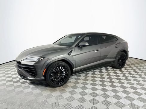Used 2025 Lamborghini Urus SE AWD/4WD image 3