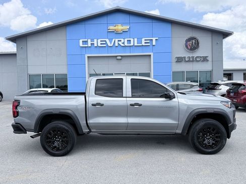 Used 2023 Chevrolet Colorado Trail Boss w/ Advanced Trailering Package AWD/4WD image 5