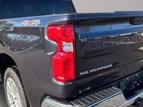 Used 2022 Chevrolet Silverado 1500 LTZ image 31