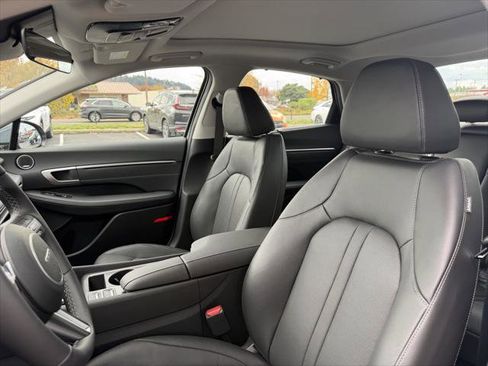 New 2026 Hyundai Sonata Limited image 17