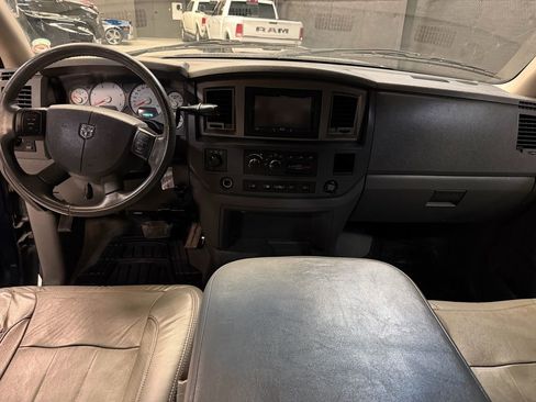 Used 2008 Dodge Ram 2500 Truck Laramie AWD/4WD image 11