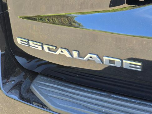 Used 2021 Cadillac Escalade ESV Sport Platinum AWD/4WD image 36
