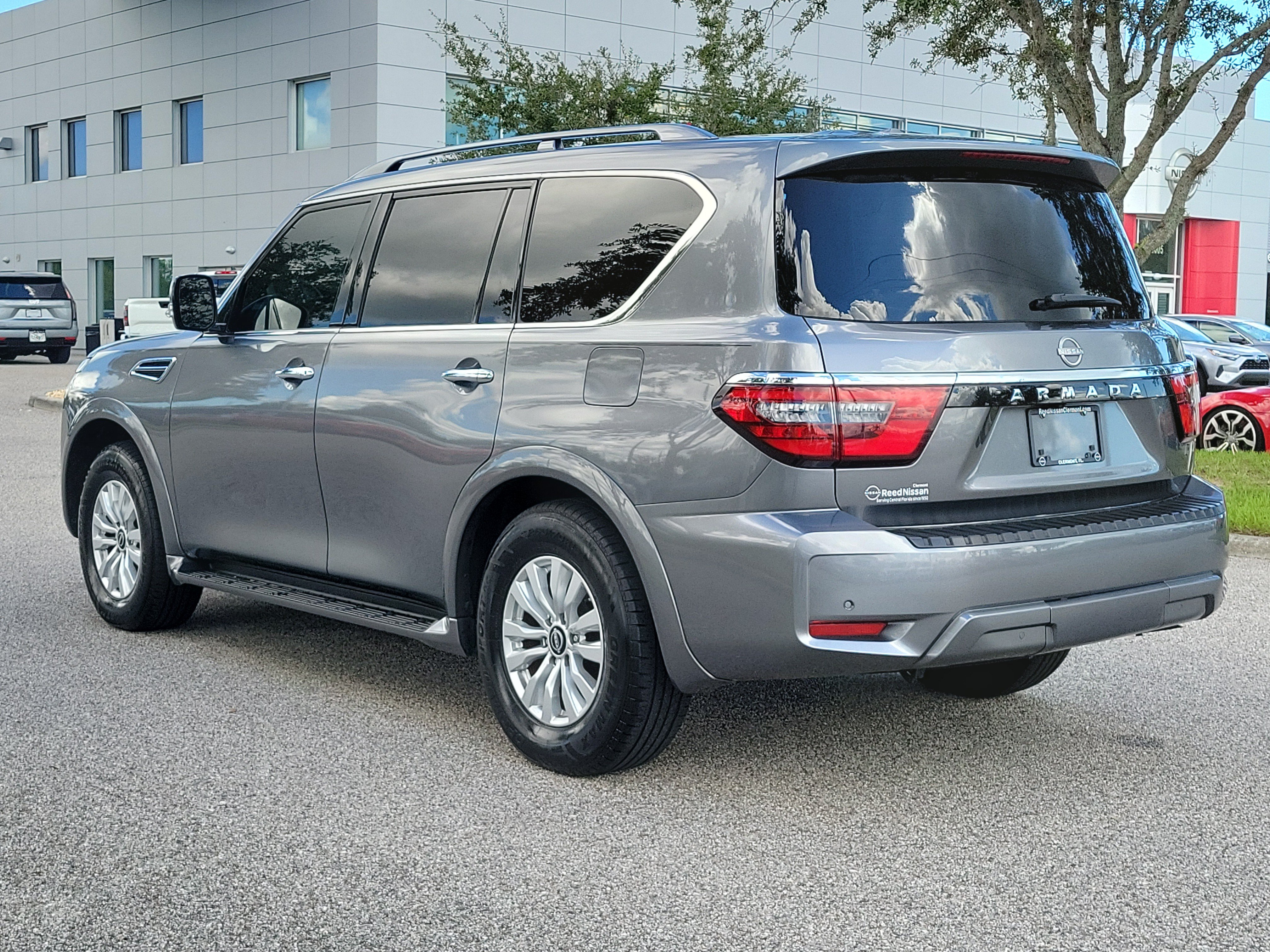 Certified 2023 Nissan Armada SV w/ Cargo Package RWD image 8
