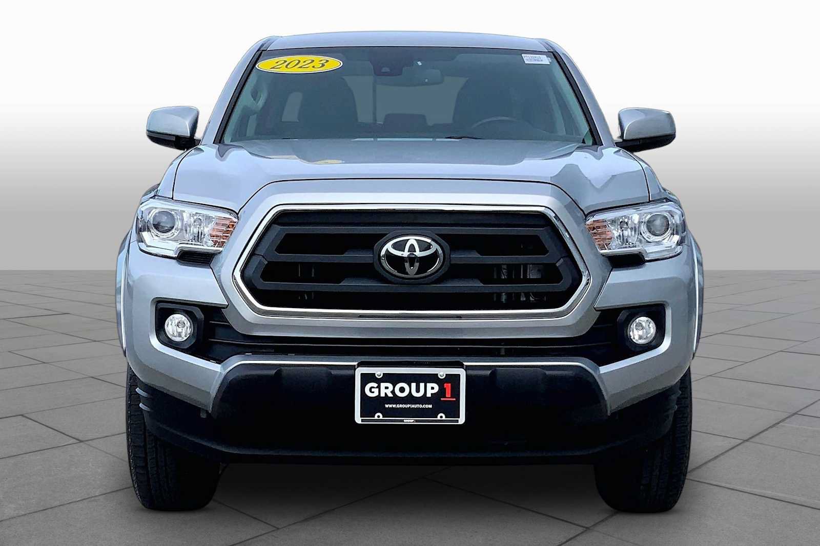 Used 2023 Toyota Tacoma SR5 AWD/4WD image 3