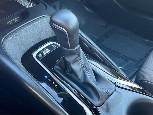 Used 2025 Toyota Corolla Hatchback image 16