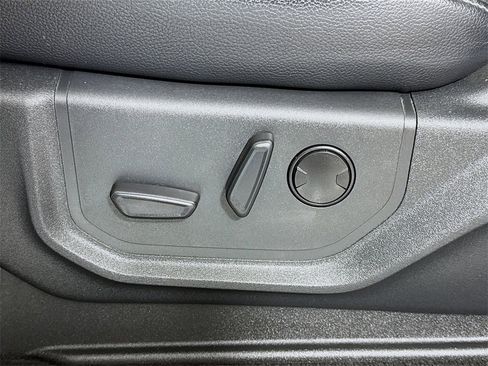 Used 2022 Ford F350 Lariat w/ Tremor Off-Road Package image 17